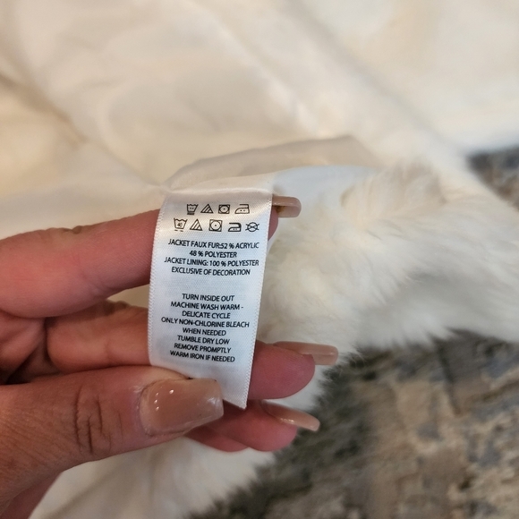 Catherine Malandrino faux fur cream jacket kids size 4T - Picture 8 of 10